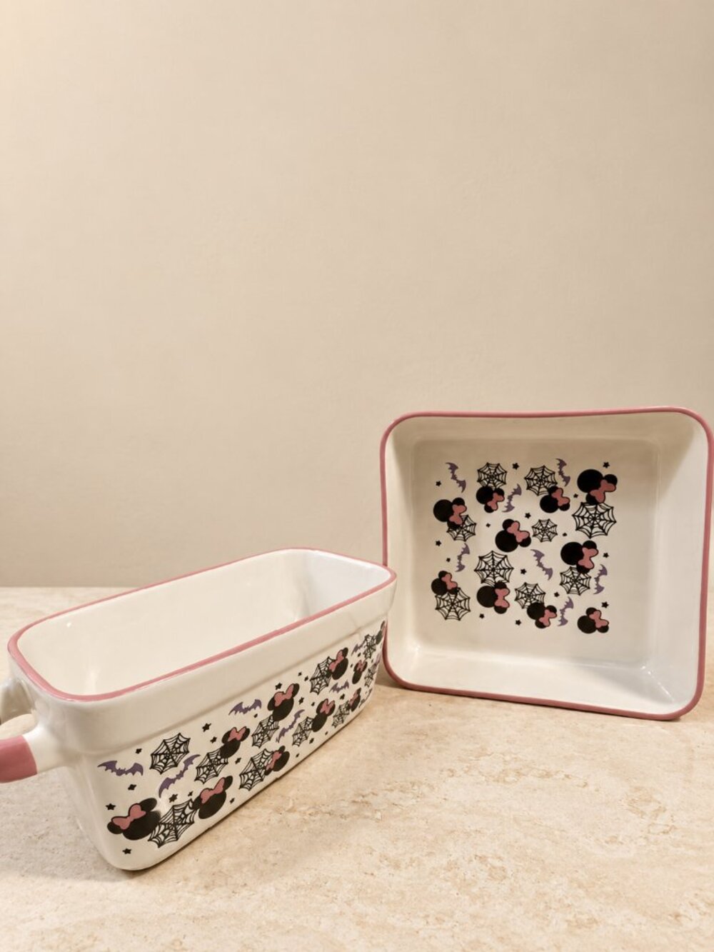 Disney Minnie Mouse Halloween Ceramic Bakeware Set NWT